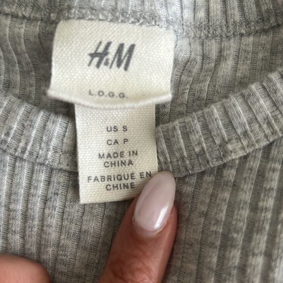 H&M Gray Ribbed Tank Top - Picture 2 of 7